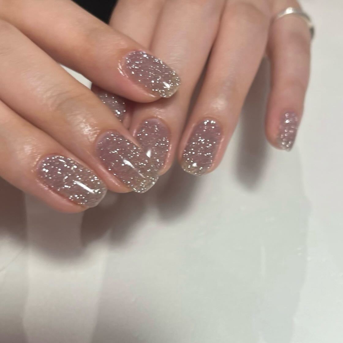 Uñas glitter rosa - nail bar Providencia